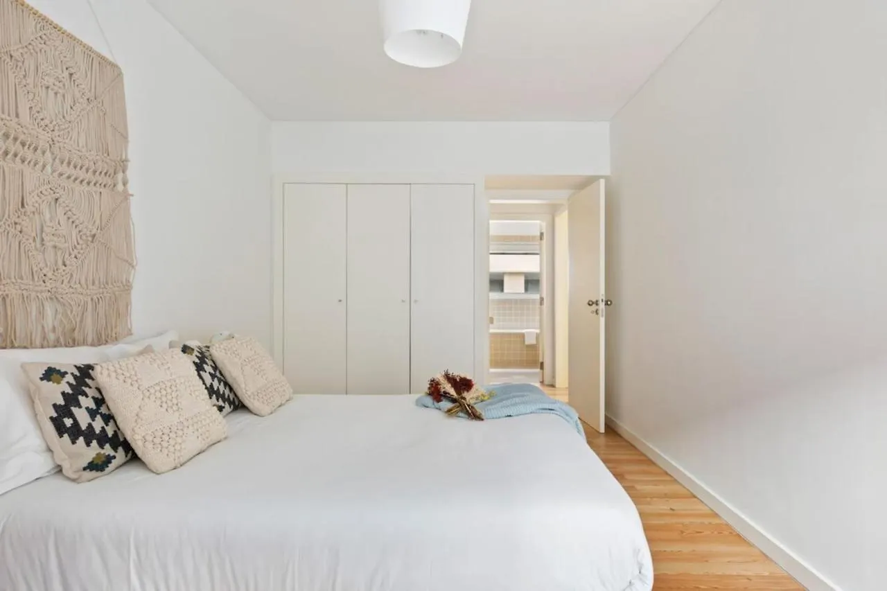 Beautiful 2 Bedroom Apartment In Bairro Alto Lisbon