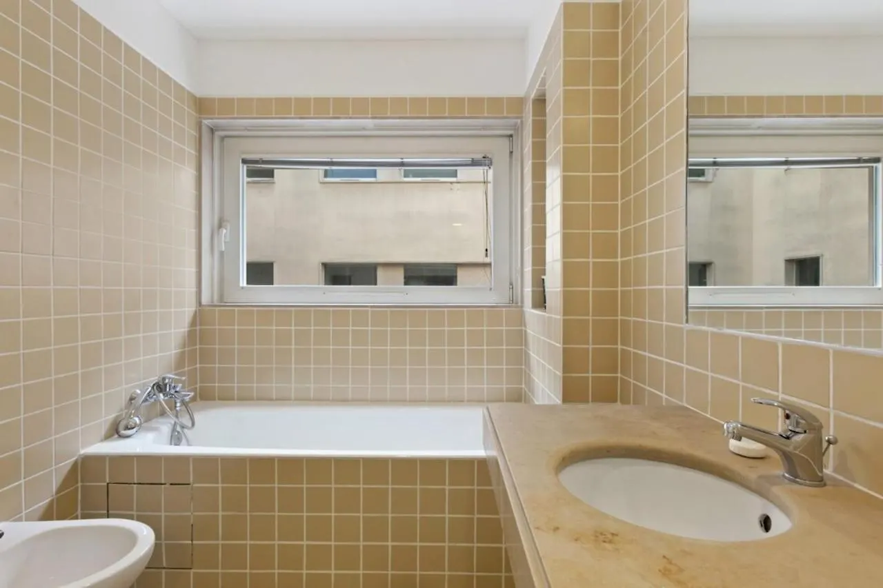 Beautiful 2 Bedroom Apartment In Bairro Alto Lisbon 0*,
