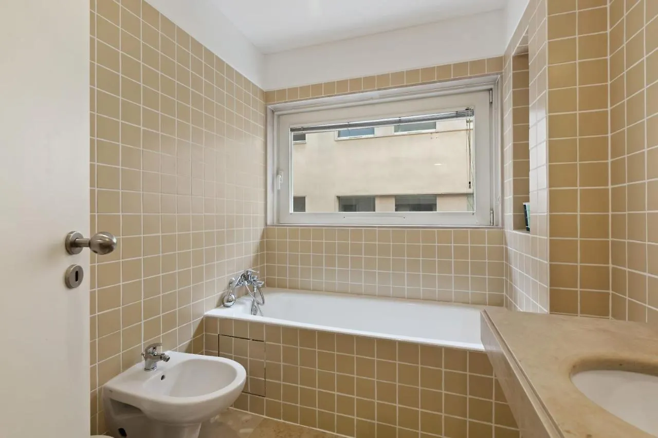 Beautiful 2 Bedroom Apartment In Bairro Alto Lisbon